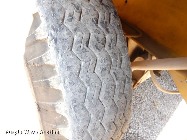 image for item DS1495 Broderson IC-80-2D  crane