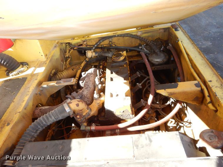 image for item DS1495 Broderson IC-80-2D  crane