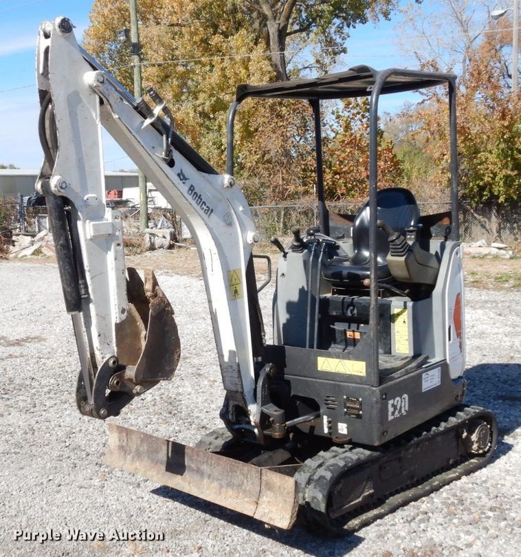 2015 Bobcat E20 mini excavator in Kansas City, KS Item DS1496 sold