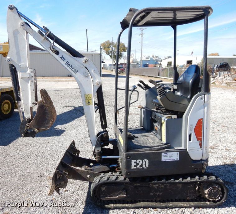 image for item DS1496 2015 Bobcat E20  mini excavator