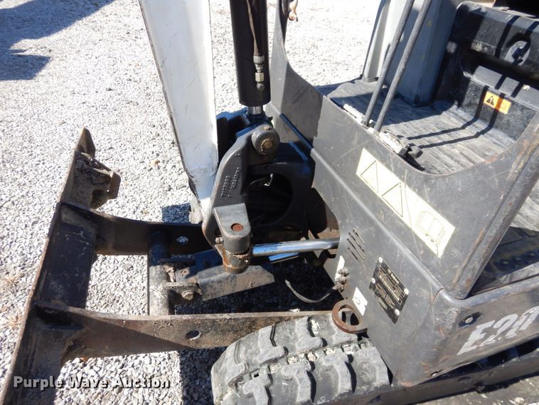 image for item DS1496 2015 Bobcat E20  mini excavator