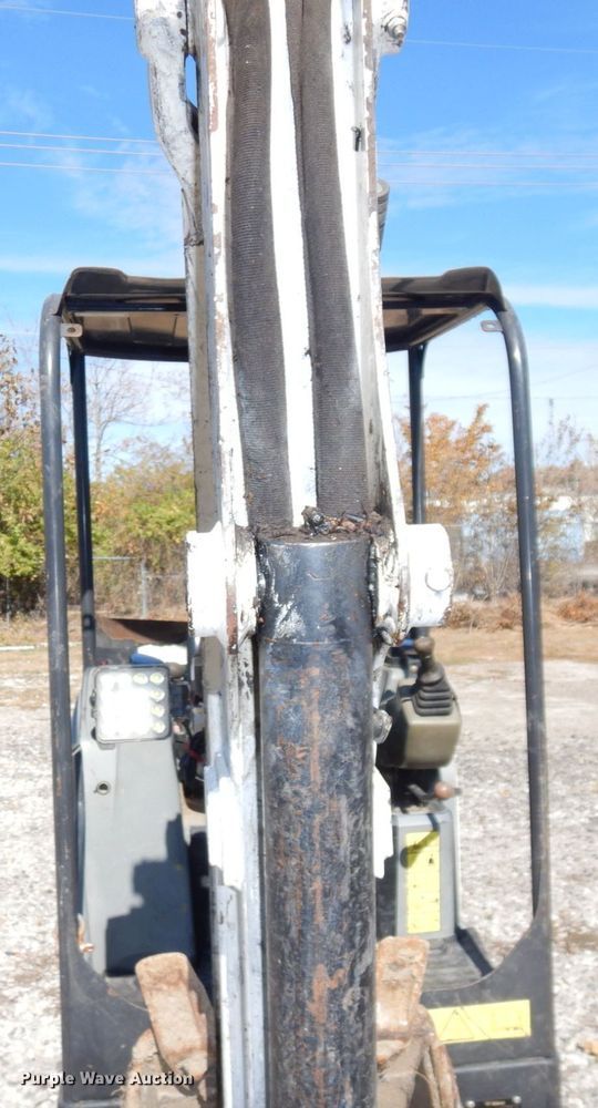 image for item DS1496 2015 Bobcat E20  mini excavator