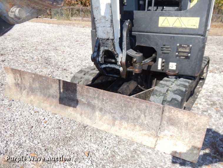 image for item DS1496 2015 Bobcat E20  mini excavator