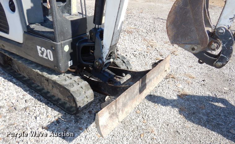 image for item DS1496 2015 Bobcat E20  mini excavator