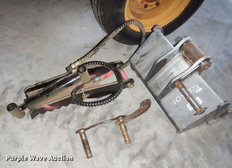 image for item DS1496 2015 Bobcat E20  mini excavator