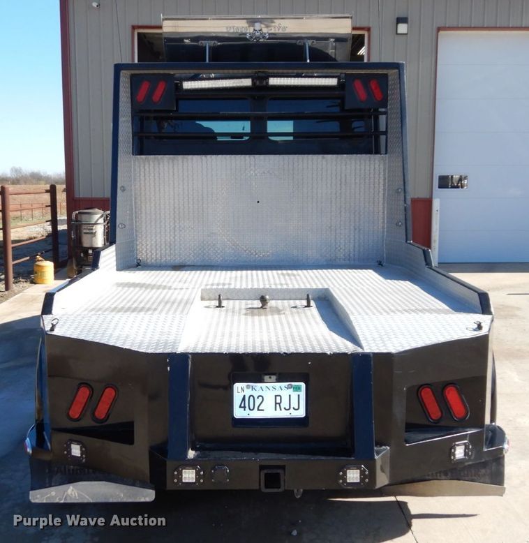 image for item DS1503 2002 Freightliner Business Class FL60  flatbed truck