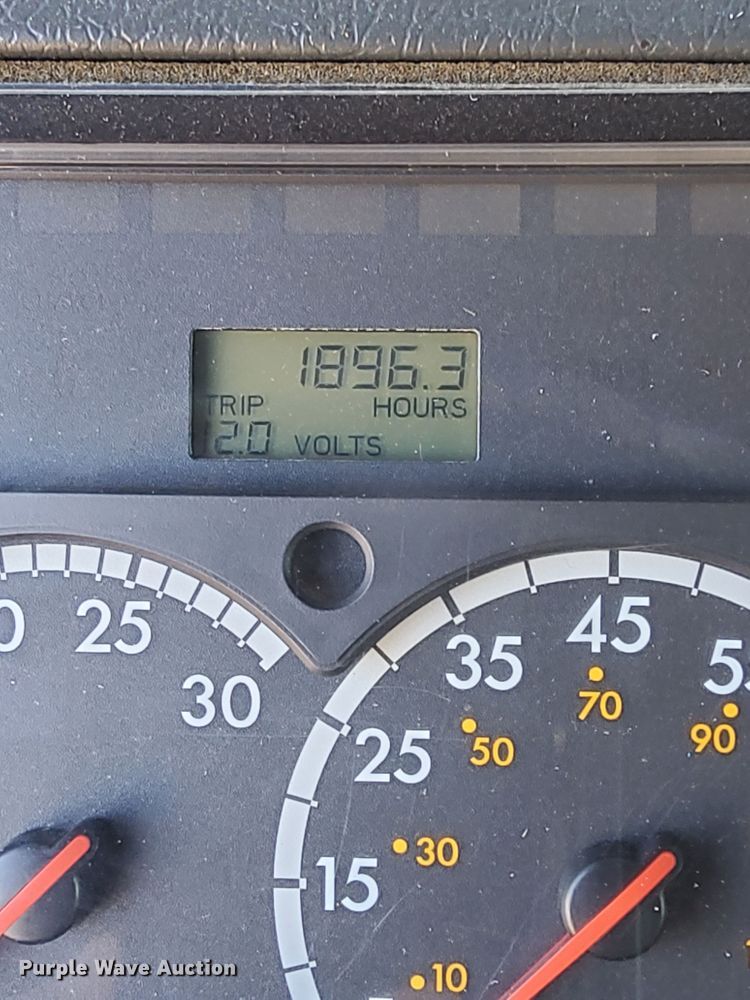 image for item DS1503 2002 Freightliner Business Class FL60  flatbed truck