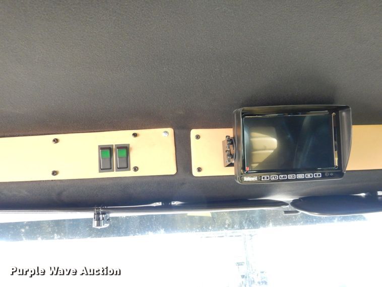 image for item DS1503 2002 Freightliner Business Class FL60  flatbed truck