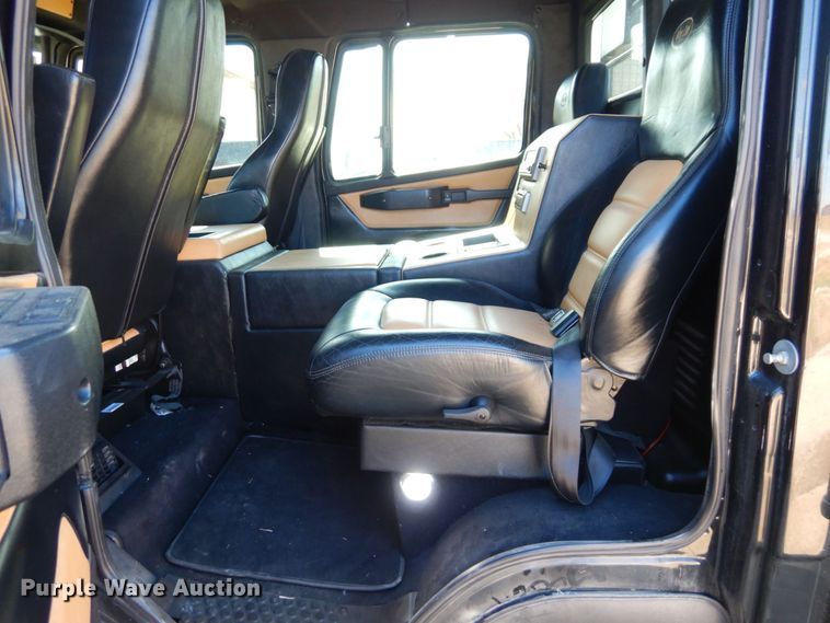 image for item DS1503 2002 Freightliner Business Class FL60  flatbed truck