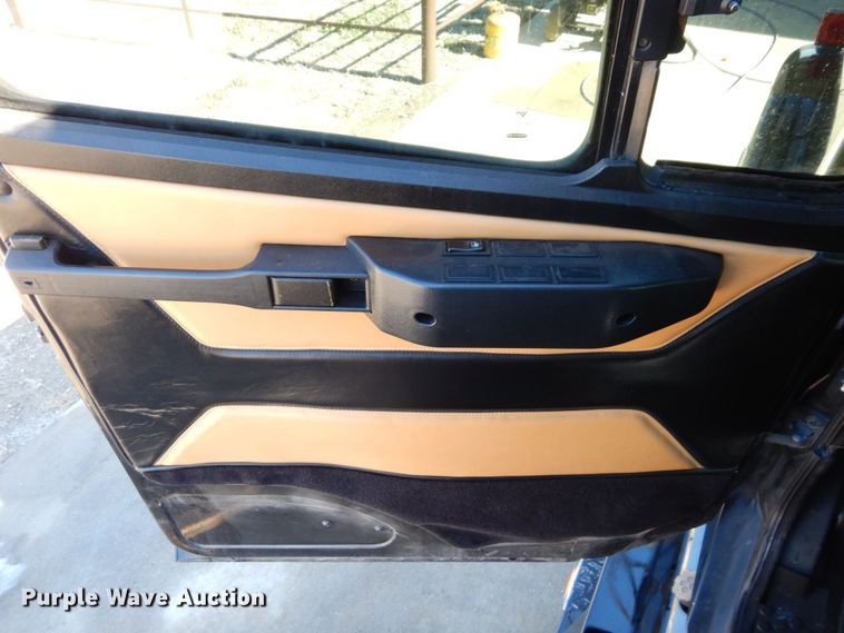 image for item DS1503 2002 Freightliner Business Class FL60  flatbed truck