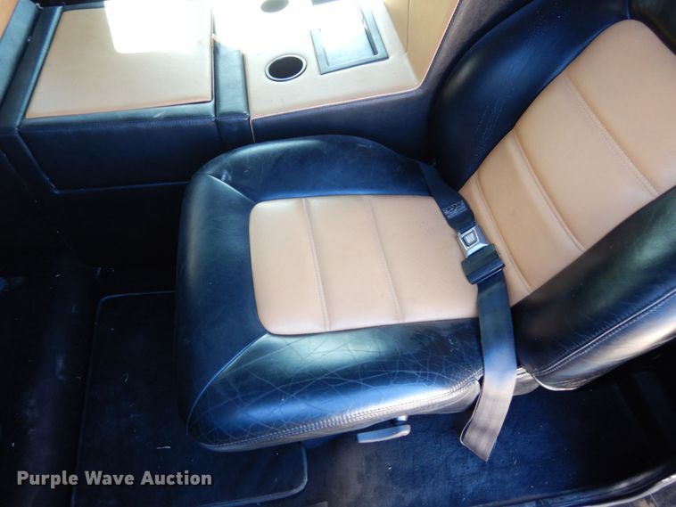 image for item DS1503 2002 Freightliner Business Class FL60  flatbed truck