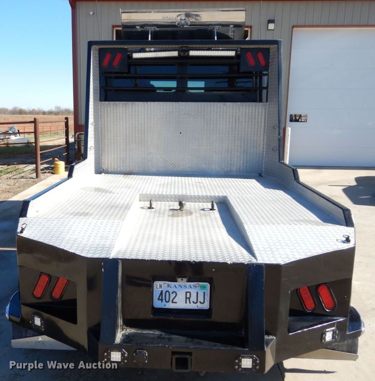 image for item DS1503 2002 Freightliner Business Class FL60  flatbed truck