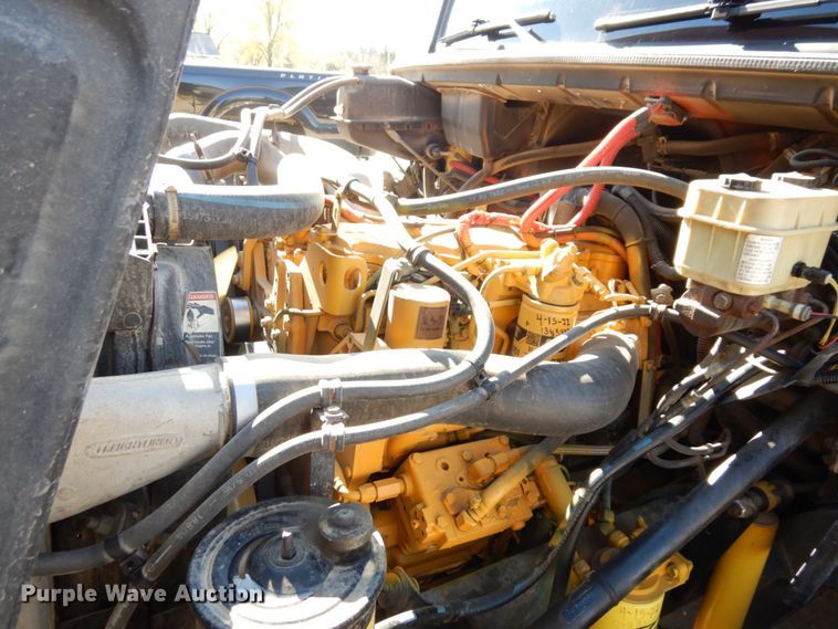 image for item DS1503 2002 Freightliner Business Class FL60  flatbed truck