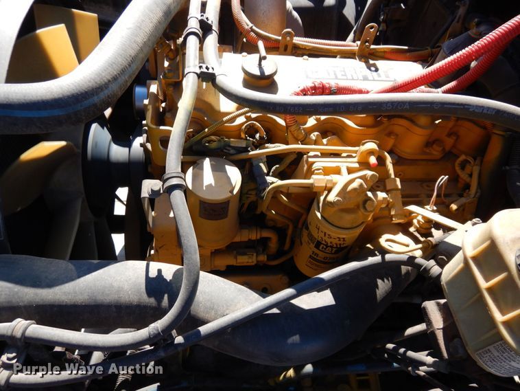 image for item DS1503 2002 Freightliner Business Class FL60  flatbed truck