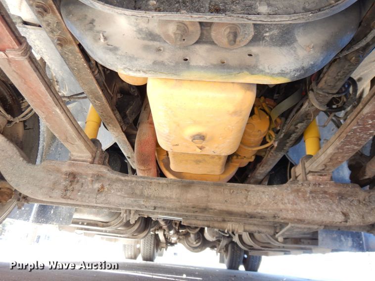 image for item DS1503 2002 Freightliner Business Class FL60  flatbed truck