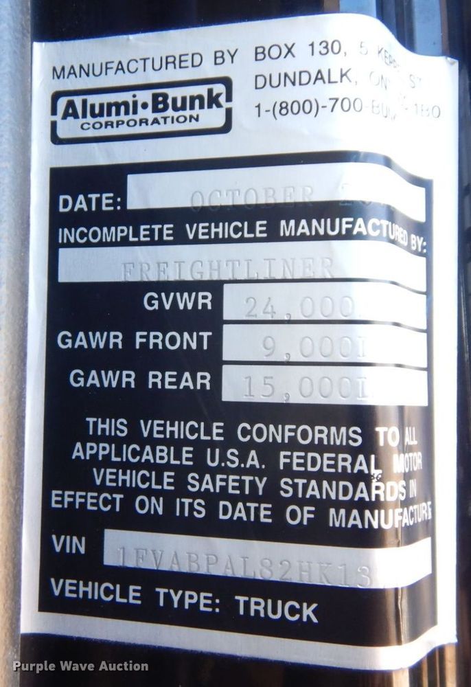 image for item DS1503 2002 Freightliner Business Class FL60  flatbed truck