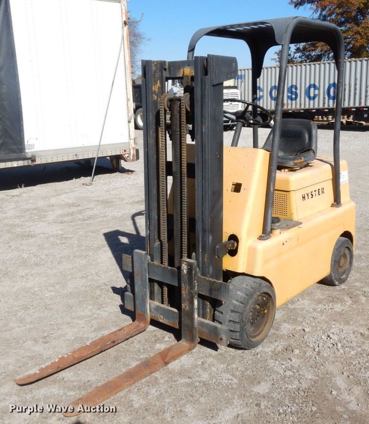 image for item DS1505 Hyster  forklift