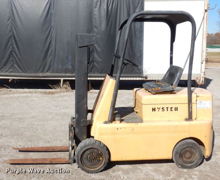 image for item DS1505 Hyster  forklift