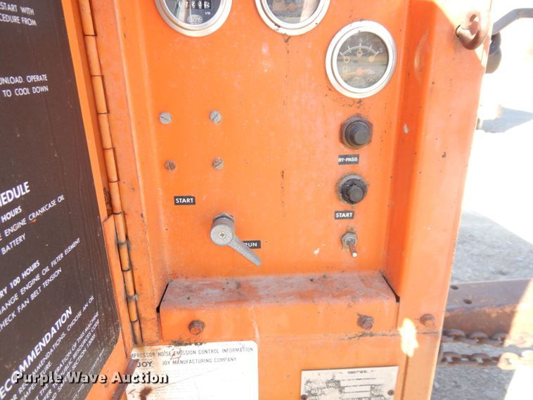 image for item DS1506 1981 Joy D0185QP21C1EB  air compressor