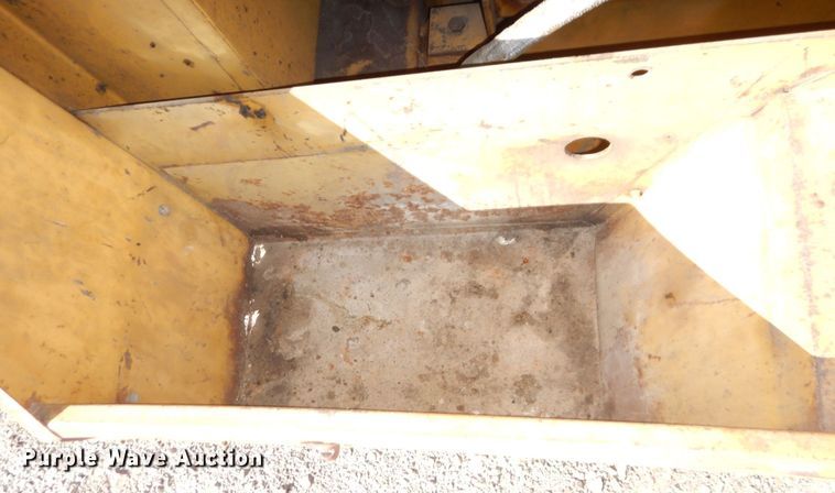 image for item DS1506 1981 Joy D0185QP21C1EB  air compressor