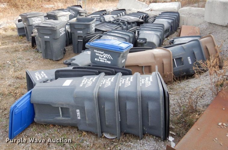 image for item DS1533 Approximately 50 Toter trash cans