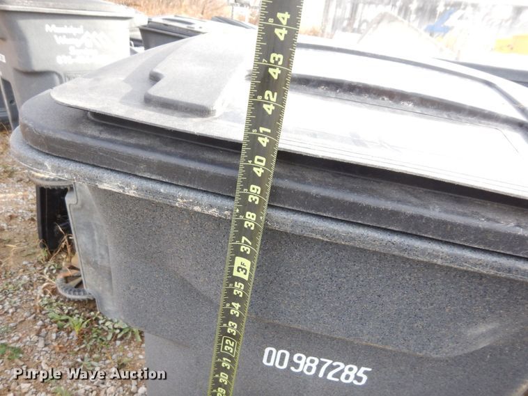 image for item DS1533 Approximately 50 Toter trash cans