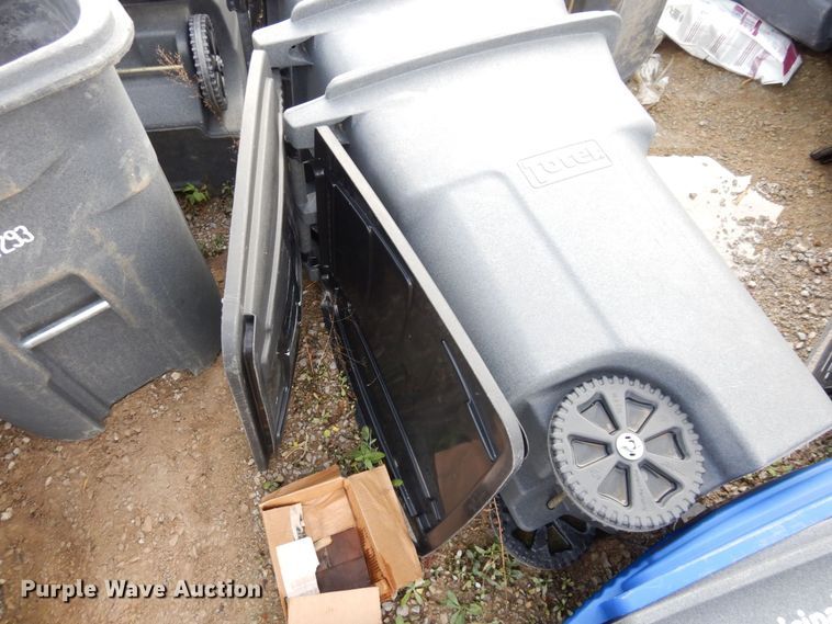 image for item DS1533 Approximately 50 Toter trash cans