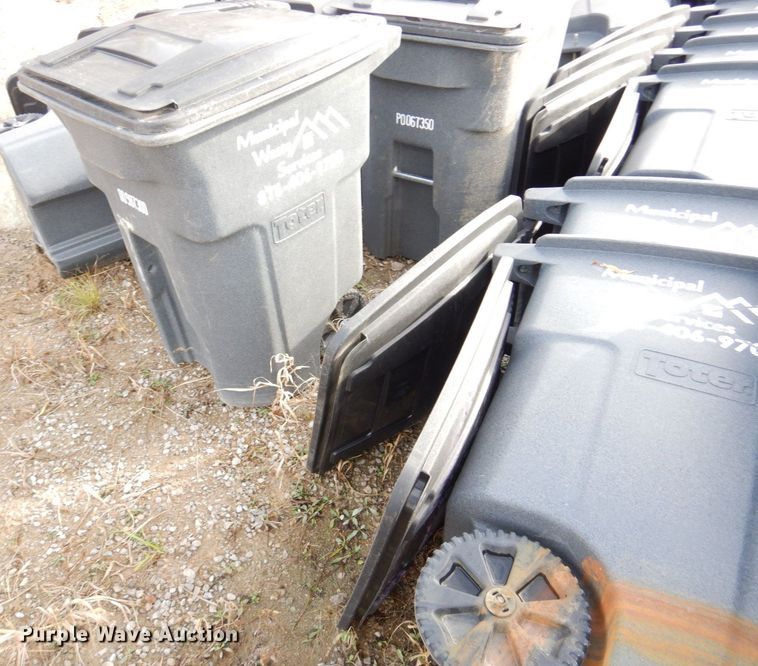 image for item DS1533 Approximately 50 Toter trash cans