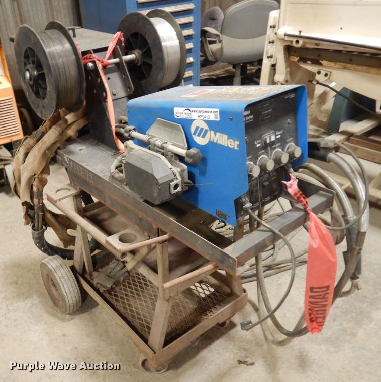 image for item HF9412 Miller Deltaweld 652  welder