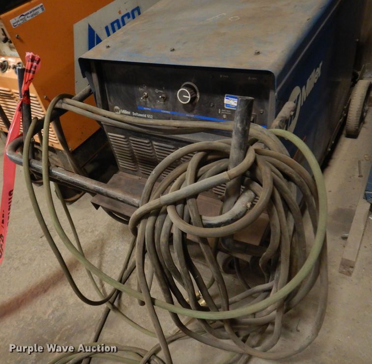 image for item HF9412 Miller Deltaweld 652  welder