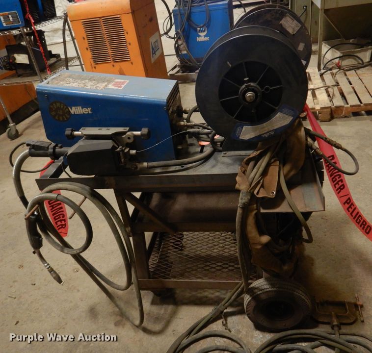 image for item HF9412 Miller Deltaweld 652  welder