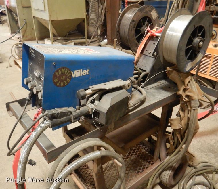 image for item HF9412 Miller Deltaweld 652  welder
