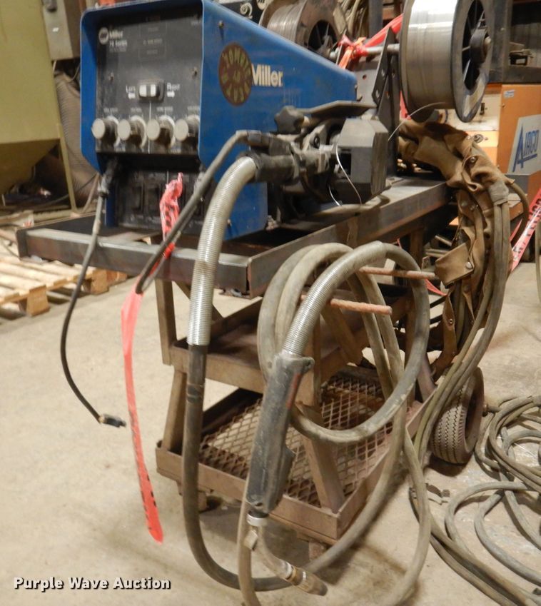 image for item HF9412 Miller Deltaweld 652  welder