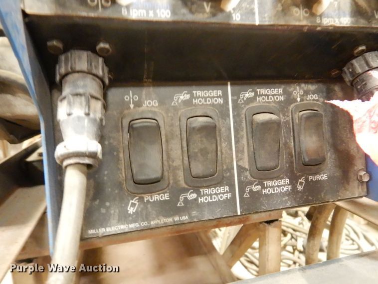 image for item HF9412 Miller Deltaweld 652  welder