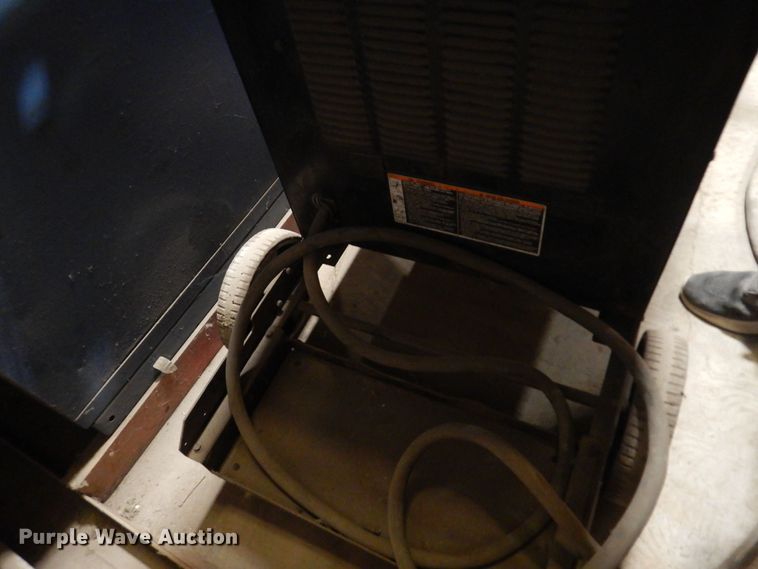 image for item HF9412 Miller Deltaweld 652  welder