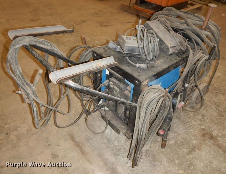 image for item HF9415 Miller XMT350  welder