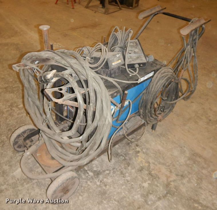 image for item HF9415 Miller XMT350  welder