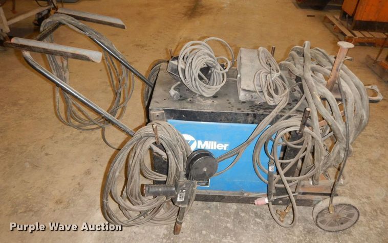 image for item HF9415 Miller XMT350  welder
