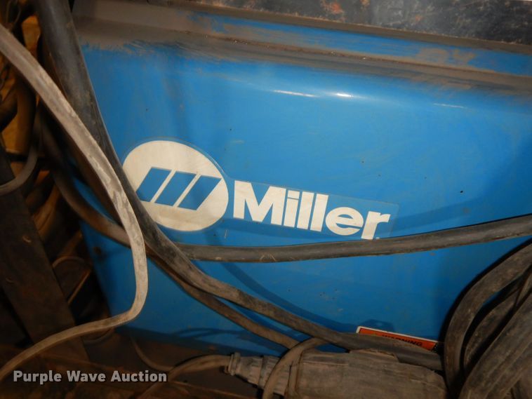image for item HF9415 Miller XMT350  welder
