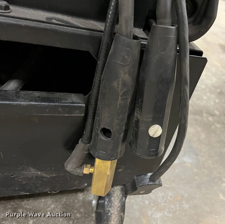 image for item HF9418 Lincoln Electric C300  welder