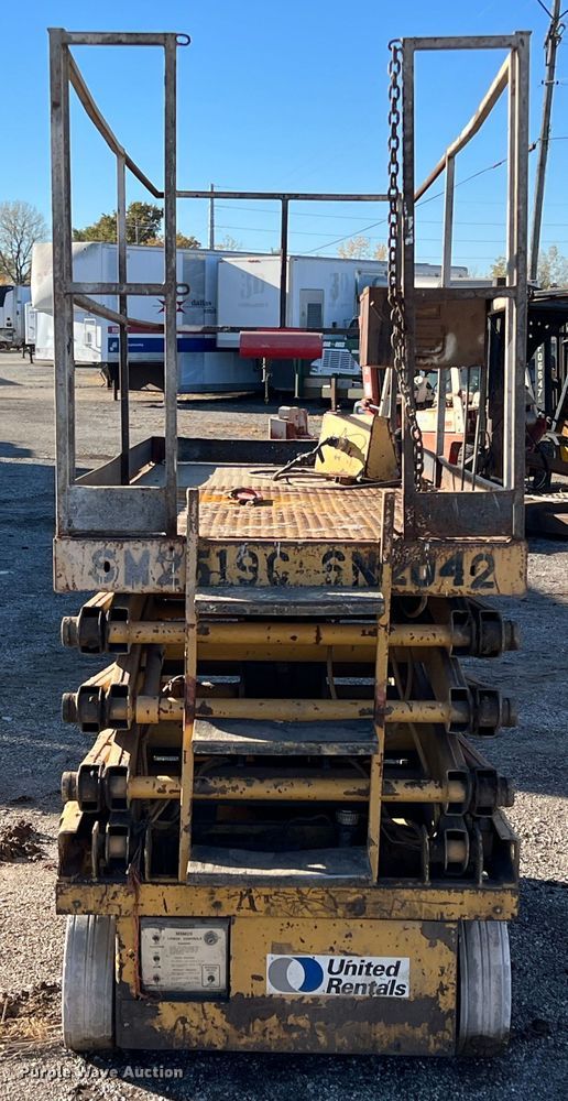 image for item HF9459 Manlift MSM25  scissor lift