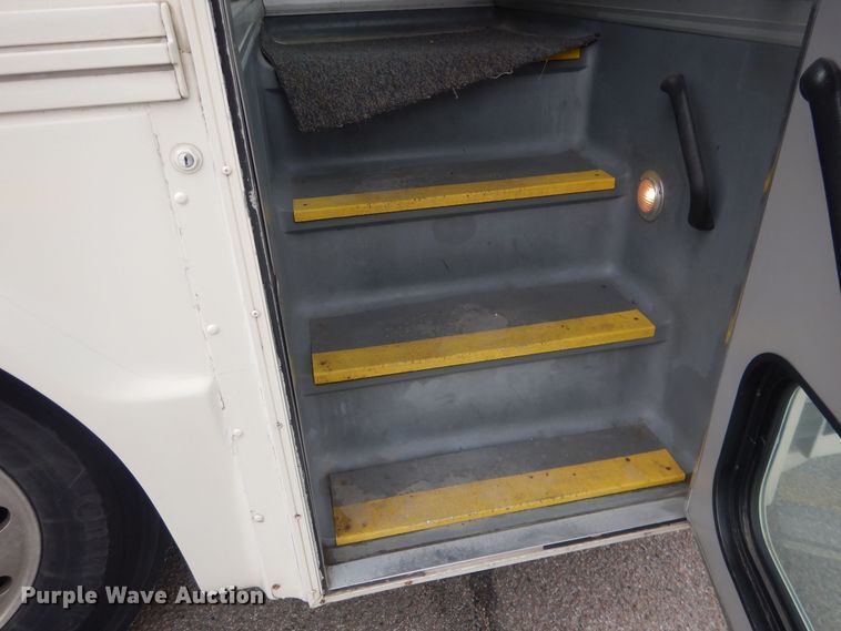 image for item HQ9523 1999 Blue Bird LCT 40  coach bus