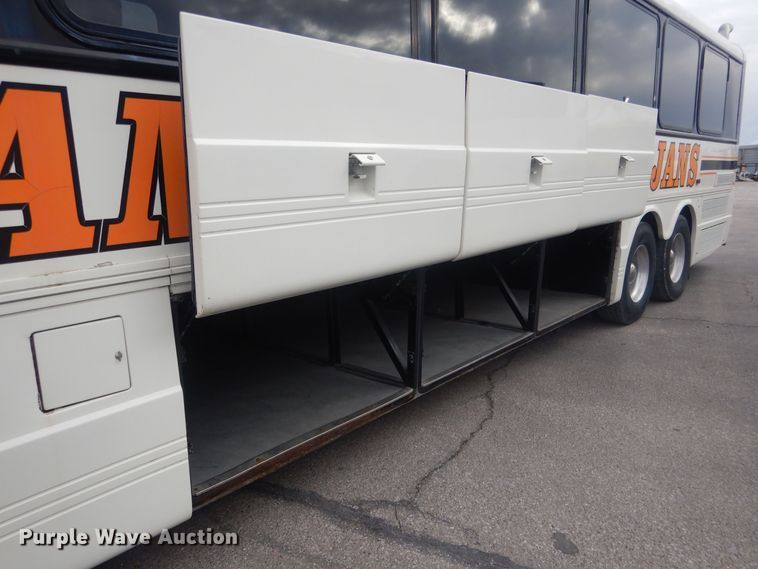 image for item HQ9523 1999 Blue Bird LCT 40  coach bus