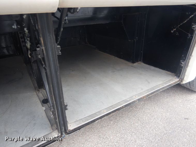 image for item HQ9523 1999 Blue Bird LCT 40  coach bus