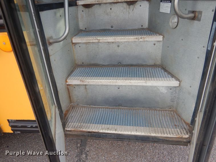 image for item HQ9524 2000 Thomas Built Saf-T-Liner  school bus