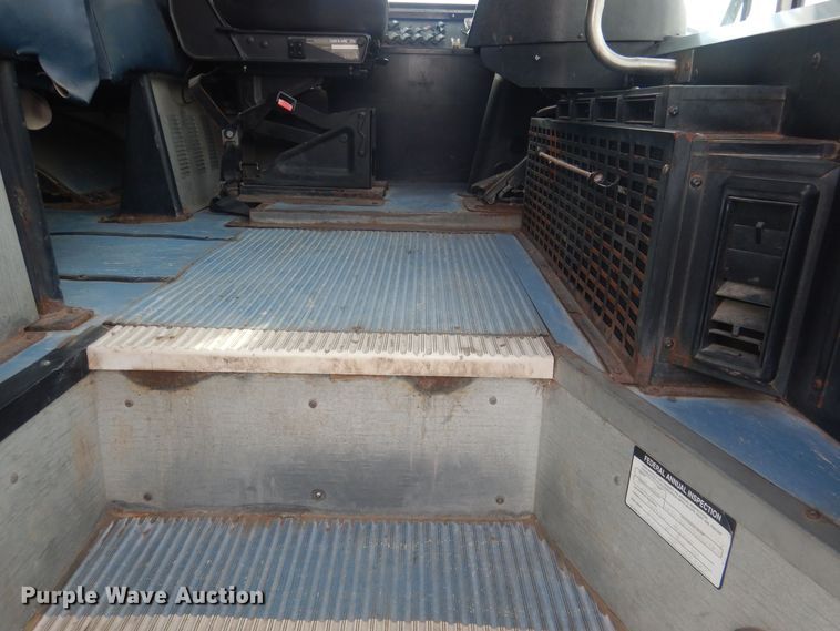 image for item HQ9524 2000 Thomas Built Saf-T-Liner  school bus