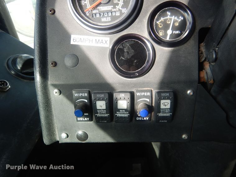 image for item HQ9524 2000 Thomas Built Saf-T-Liner  school bus