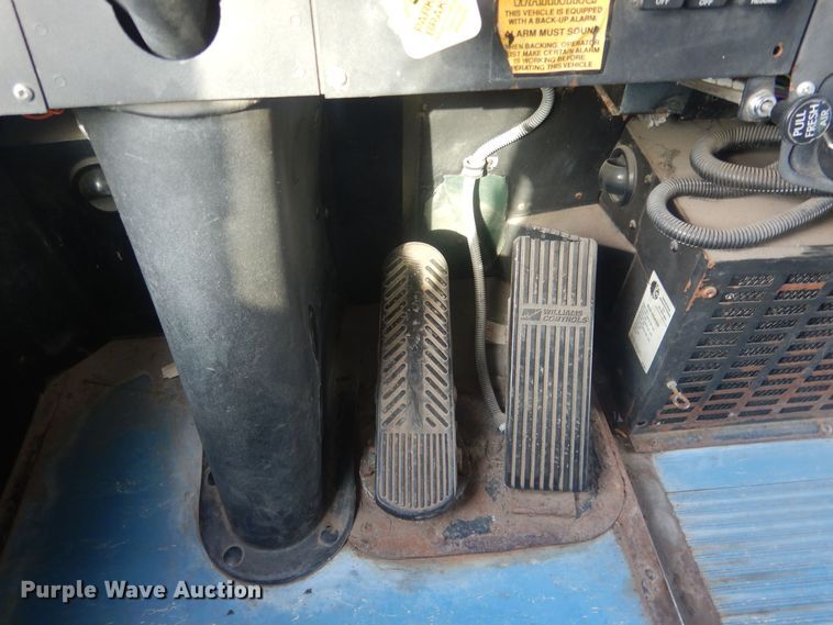 image for item HQ9524 2000 Thomas Built Saf-T-Liner  school bus