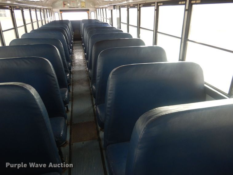 image for item HQ9524 2000 Thomas Built Saf-T-Liner  school bus