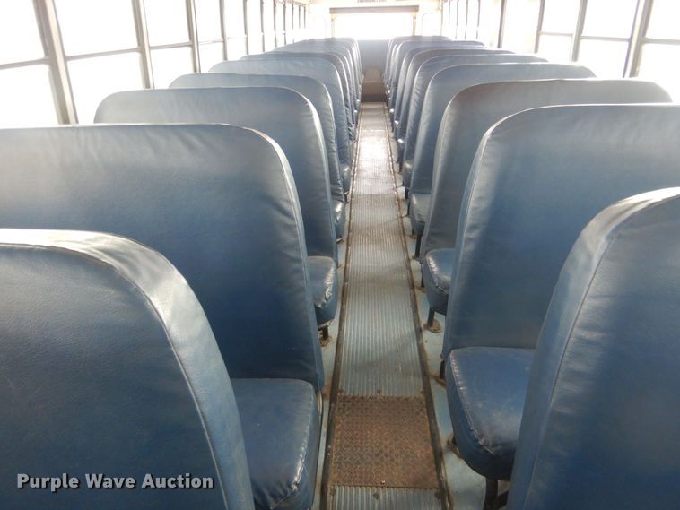 image for item HQ9524 2000 Thomas Built Saf-T-Liner  school bus